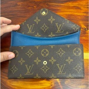 Sarah Louis Vuitton blue LV Wallet